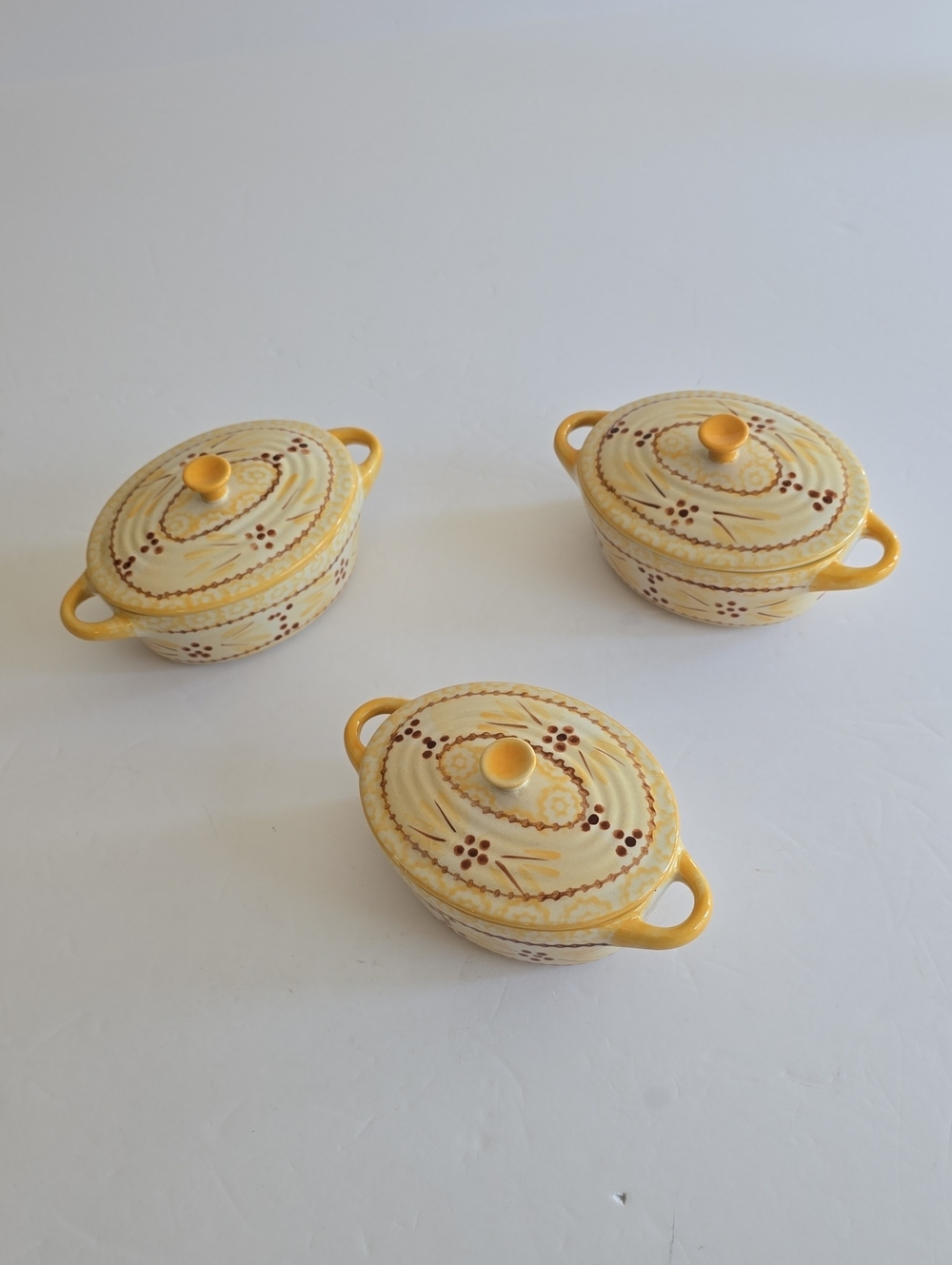 Vintage Set Of 3 Temptations Old World Yellow Mini Individual Casserole 9 Oz